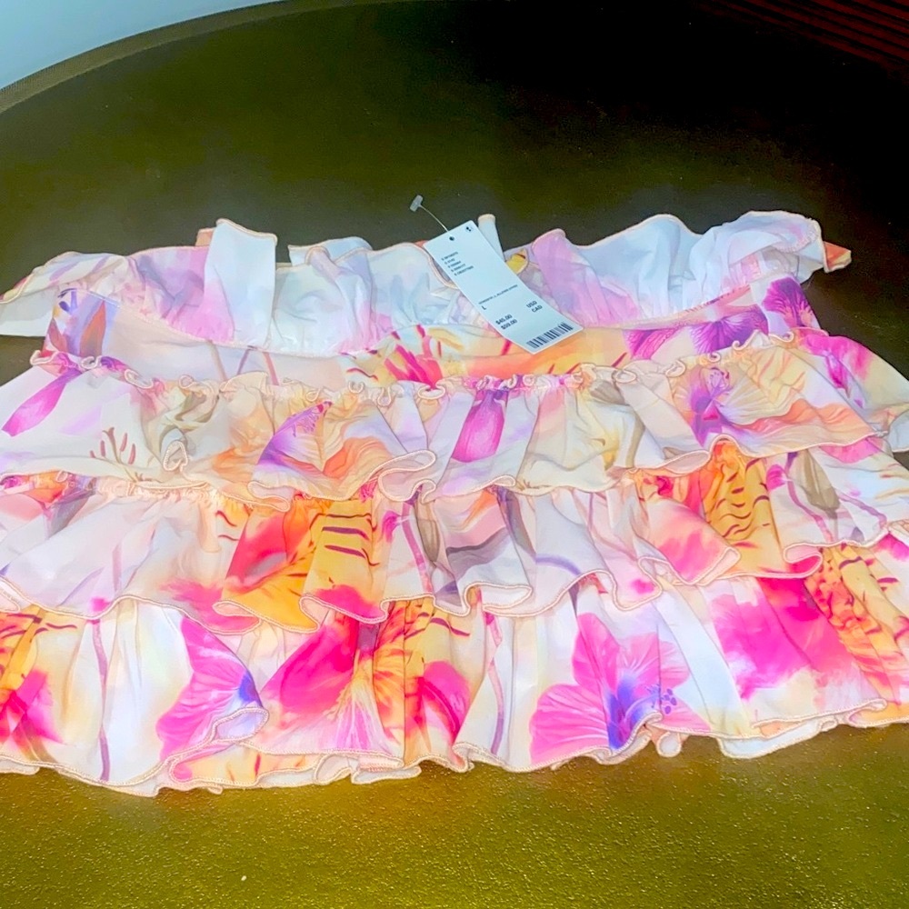 NWT Urban Outfitters Out From Under Cammy Ruffle Trim Micro‎ Skort, Large - Picture 2 of 3